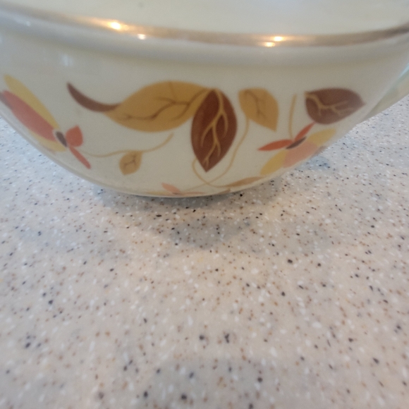 Vintage Hall Autum Leaves Teapot - Picture 2 of 4